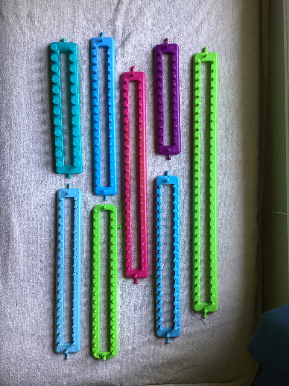 Lot of 8 Assorted Knitting Looms Long Straight Looms 9.5”–22”